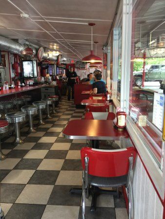 Ed Walker's Drive-In & Restaurant
